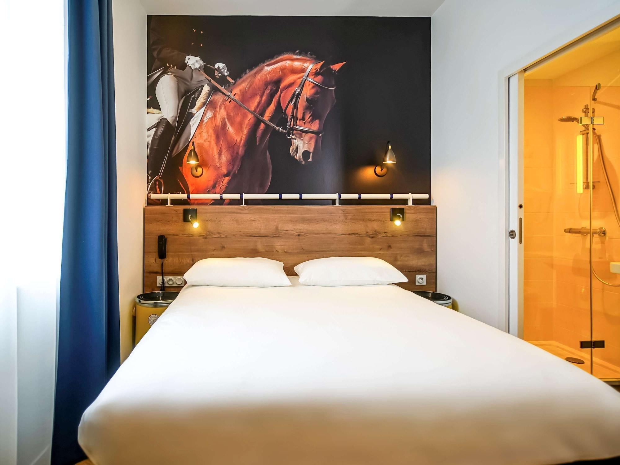Ibis Styles Saumur Gare Centre Exterior photo