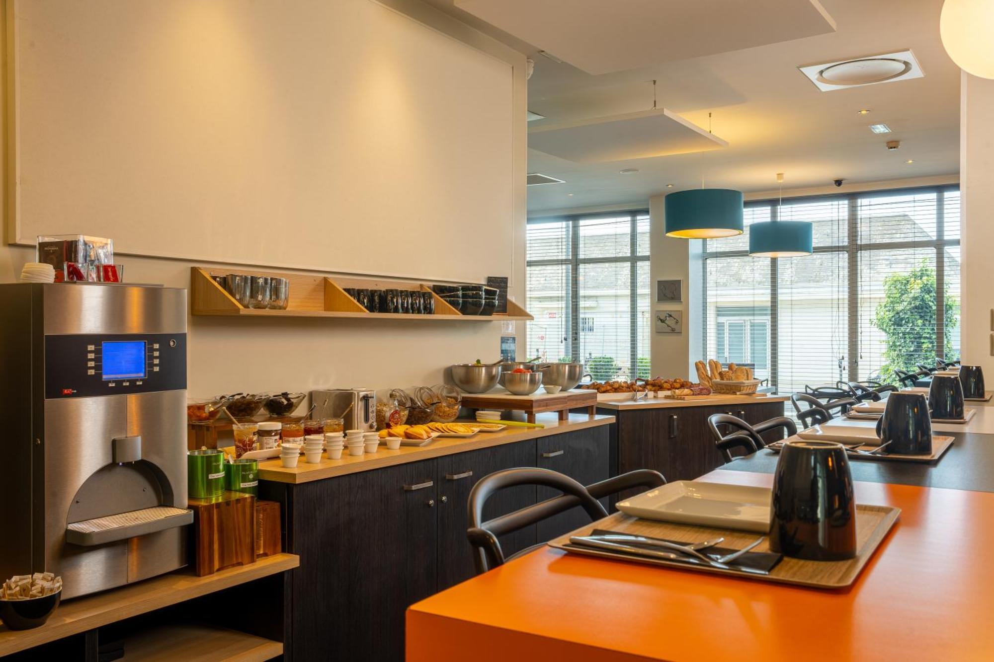 Ibis Styles Saumur Gare Centre Exterior photo