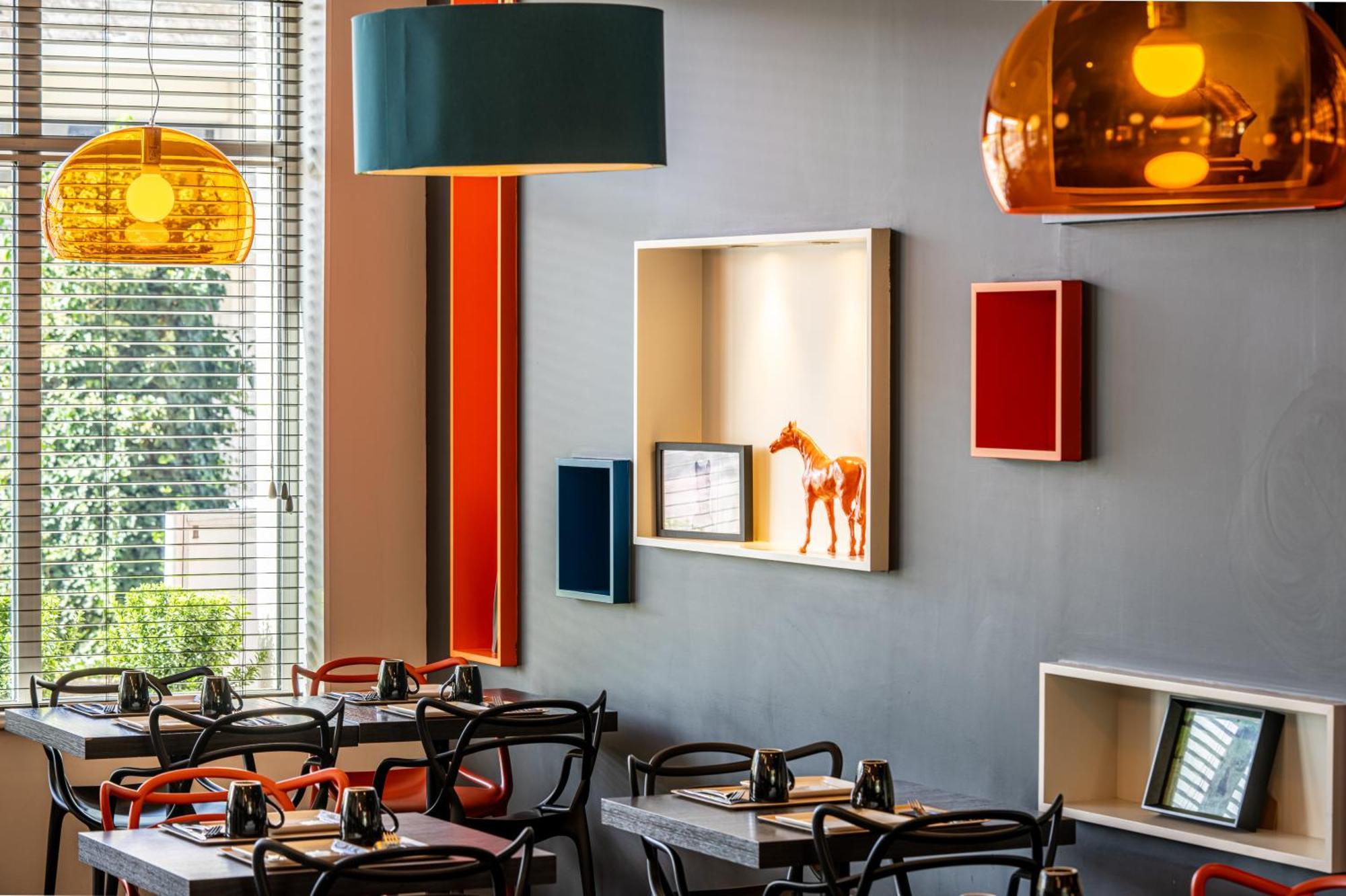 Ibis Styles Saumur Gare Centre Exterior photo