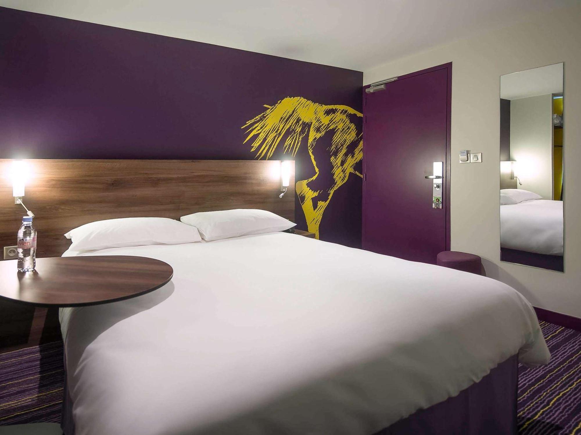 Ibis Styles Saumur Gare Centre Exterior photo